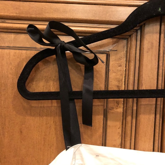 White off the shoulder dress - Picture 4 of 6